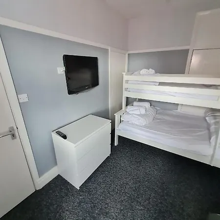 Queens Plaza Bed & Breakfast 3*