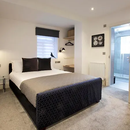 Blackbird And Luxury 12 Apartment Blackpool