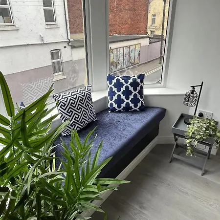Apartment 20 Coop Street