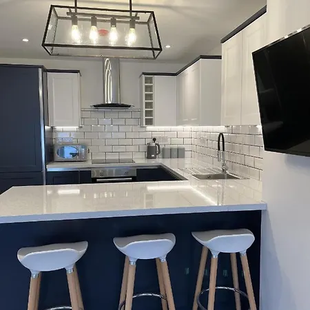 20 Coop Street Apartment