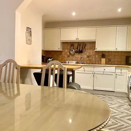 Fabrik - Harrowside By Service Apartements *