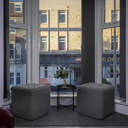 Bank Street 3 * Blackpool