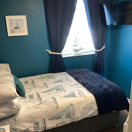 By The Seaside Bed & Breakfast *