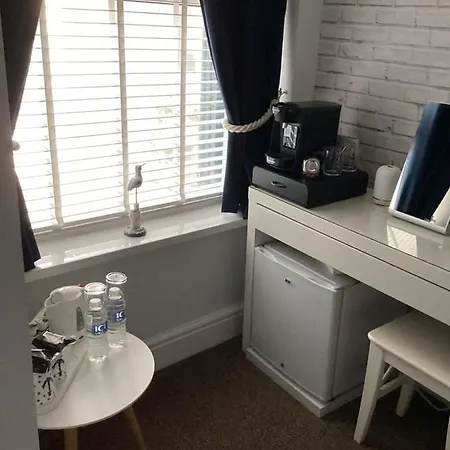 Bed & Breakfast By The Seaside Blackpool