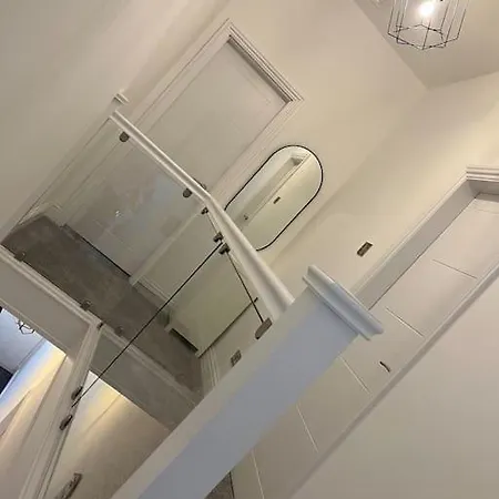 Brand New Stunning Family House *