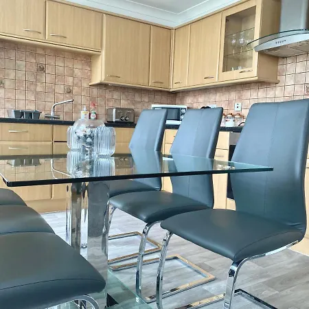 Fabrik - Harrowside By Service Apartements Blackpool