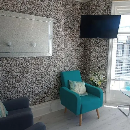 Rayners Guest house Blackpool