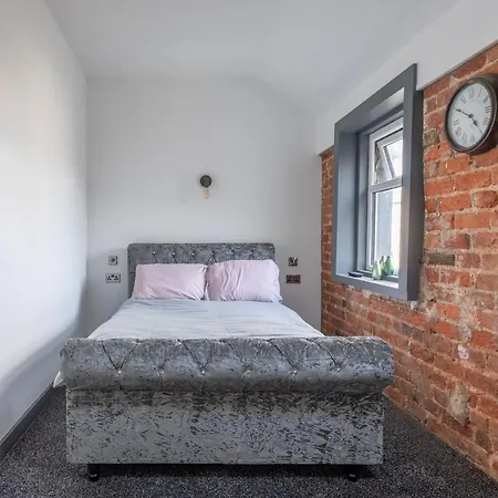 Residency Luxury Seafront Szálloda