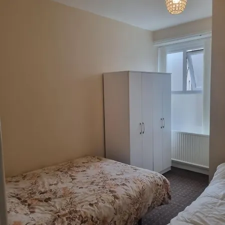 Ascot - Families & Couples Apartment Blackpool