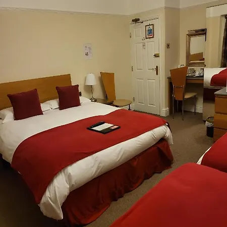 Rossdene House בית הארחה 4*