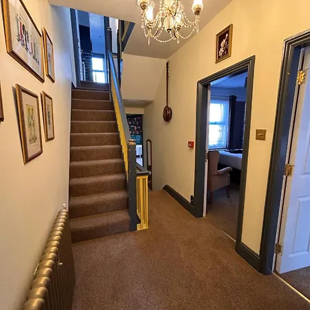 Anderton House, Unique 6 Bedroom Holiday home