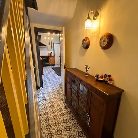 Anderton House, Unique 6 Bedroom