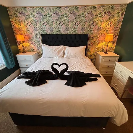 Holiday home Anderton House, Unique 6 Bedroom