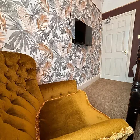 Holiday home Anderton House, Unique 6 Bedroom *