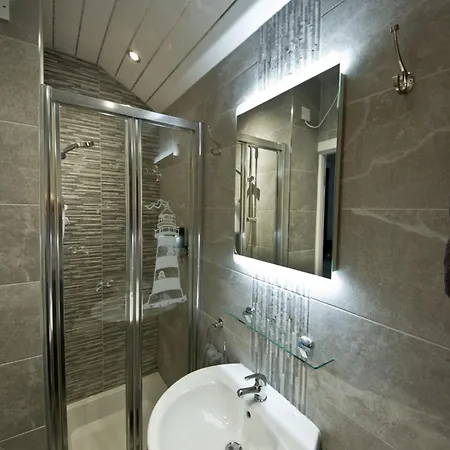 Guest house Rossall House , For Families & Couples Blackpool