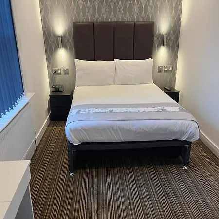 Shores Apartment *