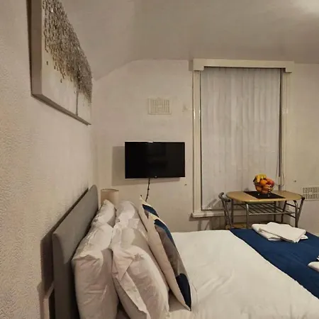 Lawnswood Apartment Blackpool