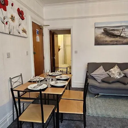Apartment Lawnswood Blackpool