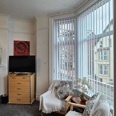 Apartment Lawnswood Blackpool