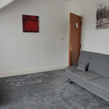 Lawnswood Apartment