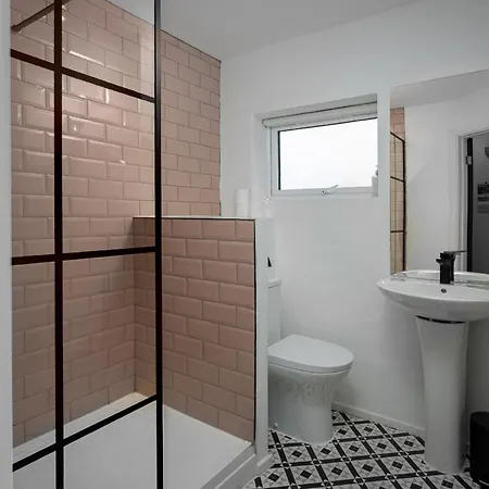Mode St Chads Apartment