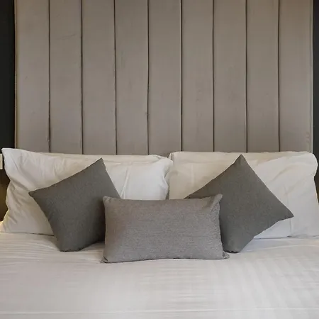 Mode St Chads Apartment *