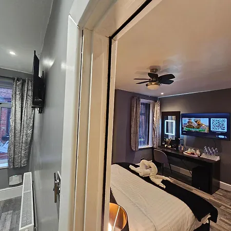 Szálloda Tamarind Cove & Barrons 4*