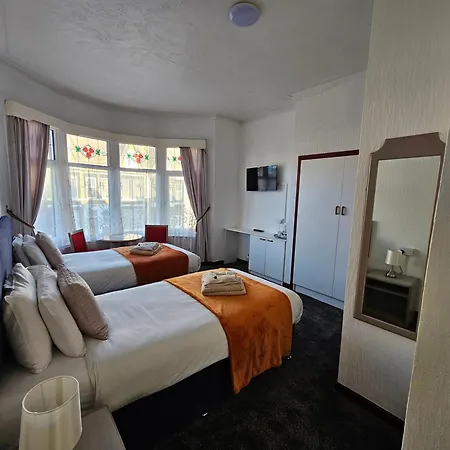 Collingwood Hotel 4*