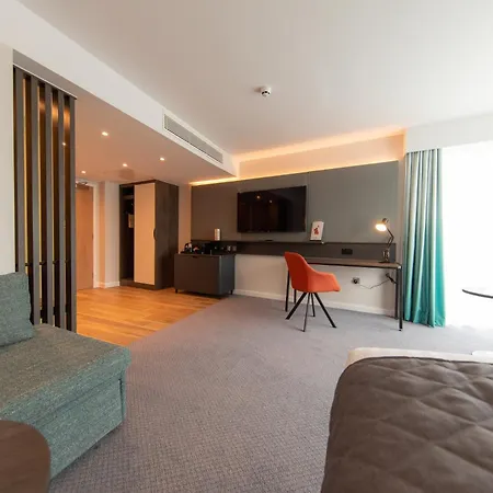 Hotel By Ihg Blackpool