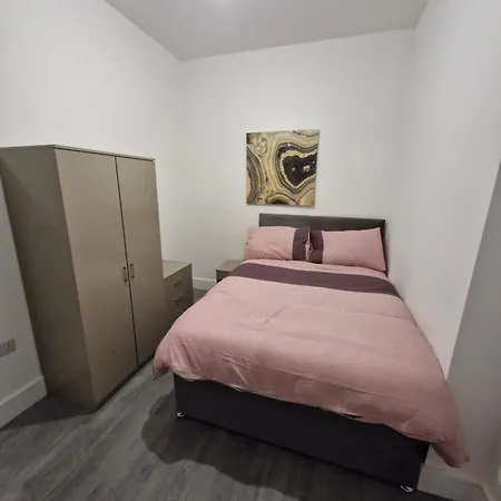 Viola In Bloom Apartment Blackpool