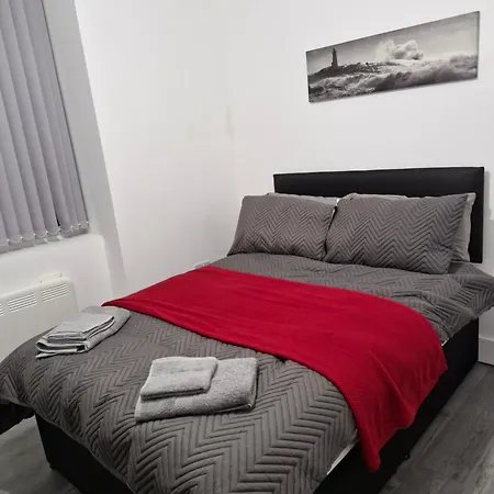 Viola In Bloom Apartment Blackpool