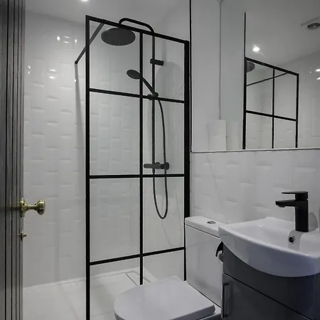 Apartment Mode St Chads *