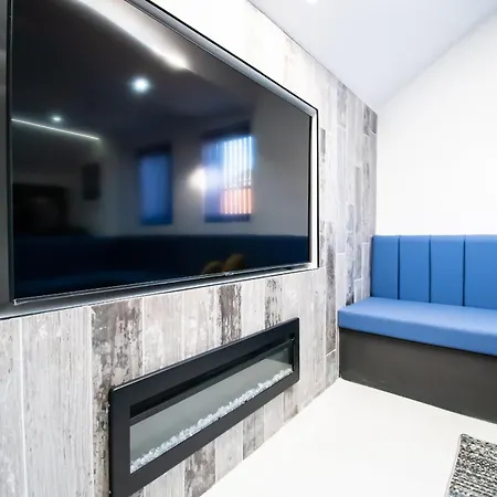 Winter Gardens By Sasco Apartment