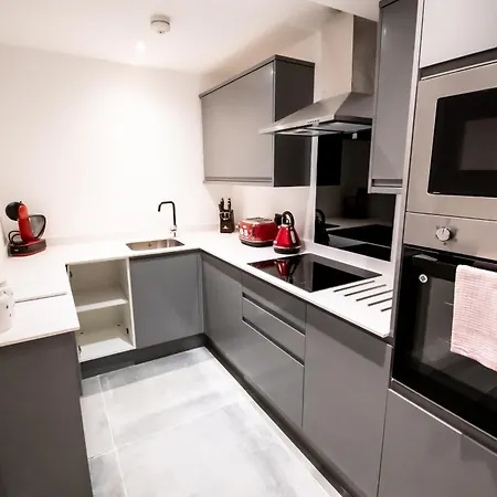Winter Gardens By Sasco Apartment *