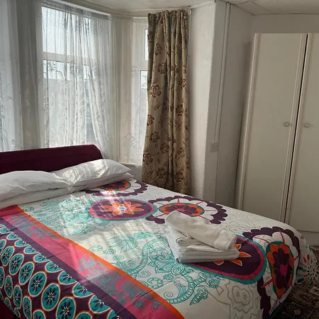 Delton Hotel 3*