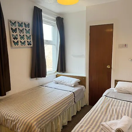 Delton Hotel 3*