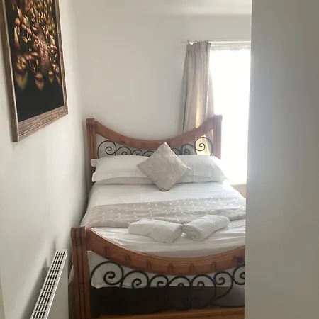 Alexander Hotel