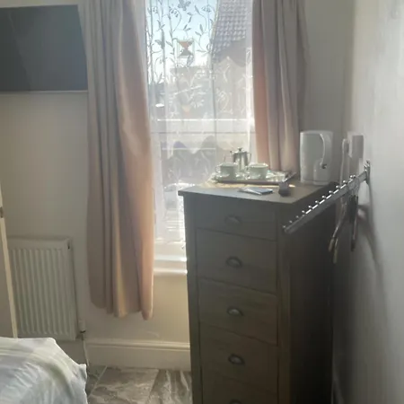 Hotel Alexander 2*