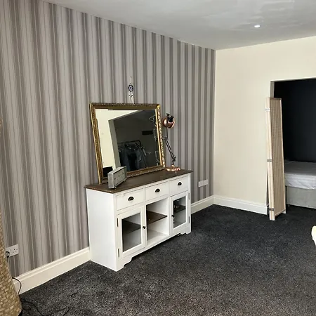 The Stranded 5* Blackpool