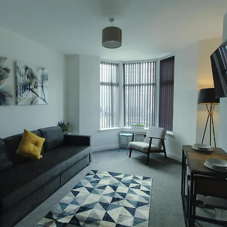 Reads Court - Collection Apartment *