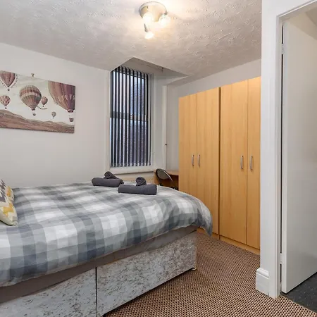 Reads Court - Collection Apartment *