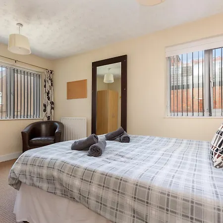Reads Court - Collection Apartment *