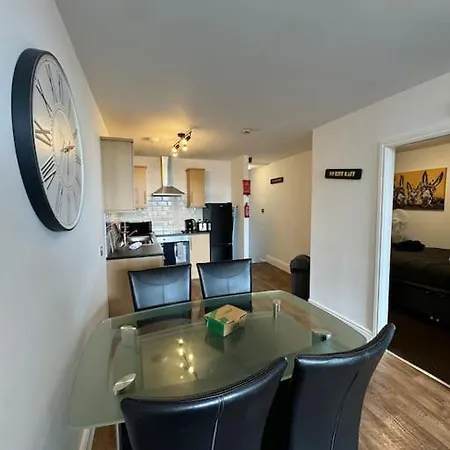 Subway Apartment *