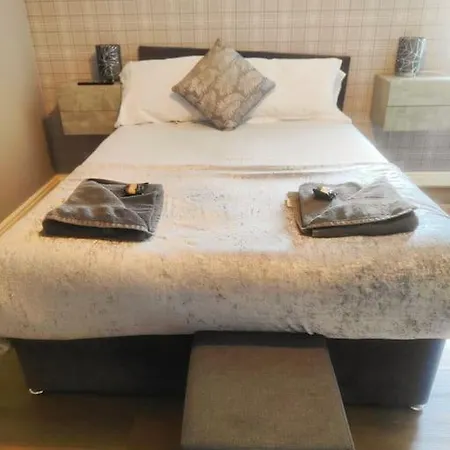 Apartment Chelsea 2 Bedroom Promenade *