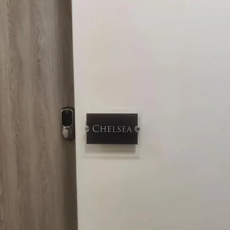 Chelsea 2 Bedroom Promenade *