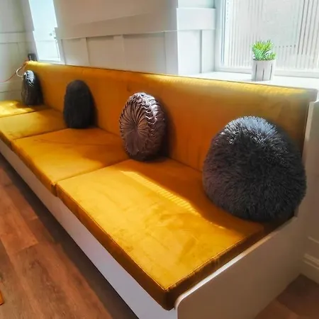 Chelsea 2 Bedroom Promenade * Blackpool