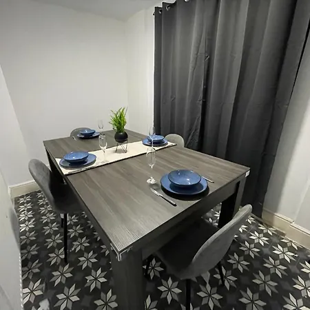 Holiday home Spacious 6-bedroom In Bedes,