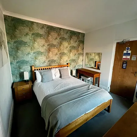 The Fossil Tree Hotel