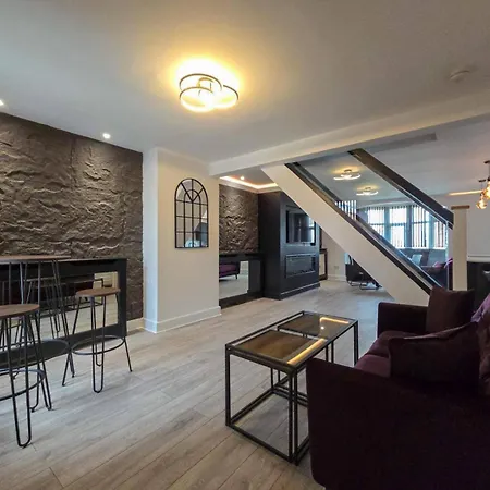 Bliss - Spacious 4-bed *