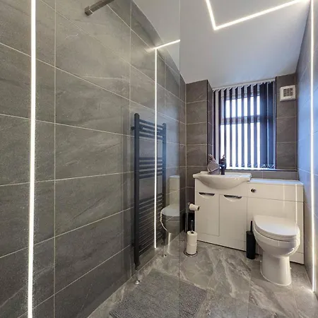 Bliss - Spacious 4-bed Blackpool